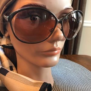 Tom Ford YVETTE style sunglasses *fun*